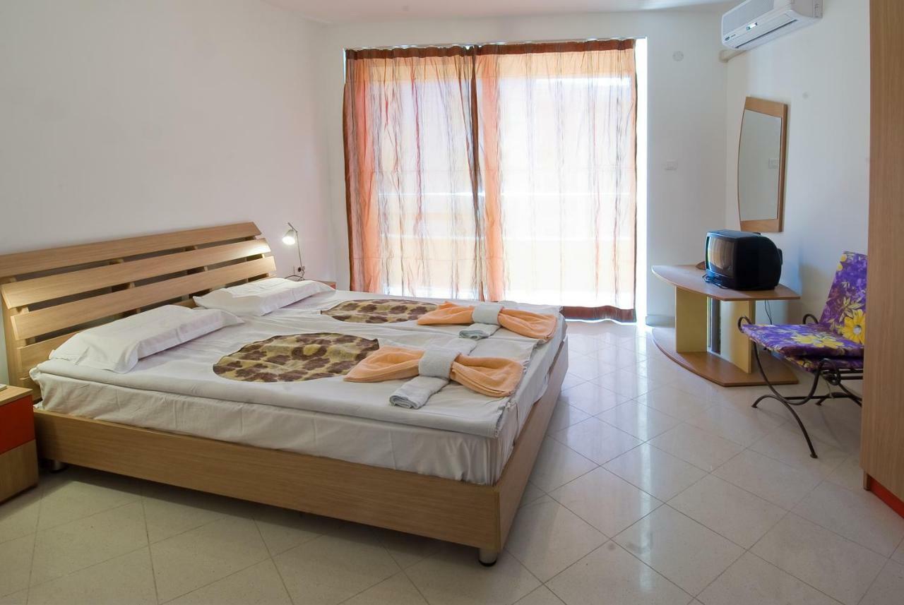 MNG Holiday Yassen Apartments Slantschew brjag Exterior foto